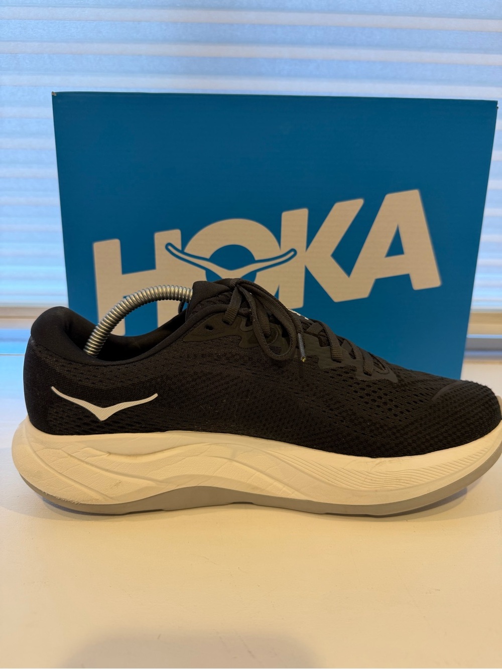 Hoka One One Rincon 4 Black and White Running Shoes Women’s 10.5 - Picture 6 of 12